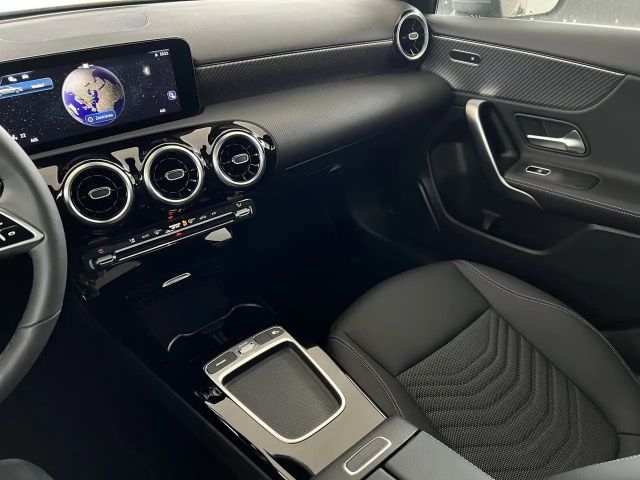 Mercedes-Benz A 180 Progressive