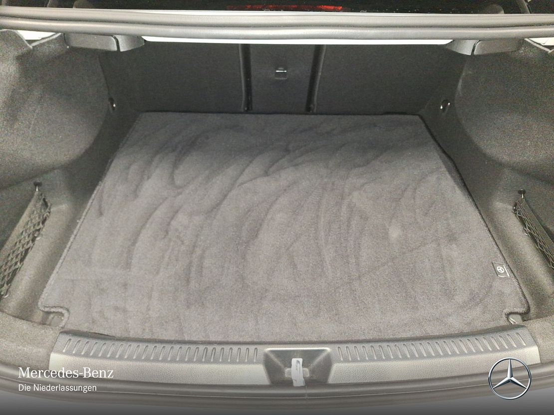 Mercedes-Benz A 250 4MATIC AMG Line