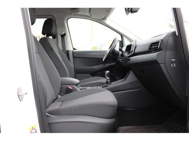 Volkswagen Caddy 5 Sitzer 2,0 TDI SCR Frontantrieb 6-Gang Radst.2755 mm *L