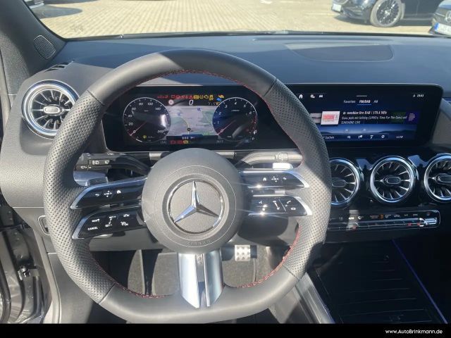 Mercedes-Benz B 200 AMG Line