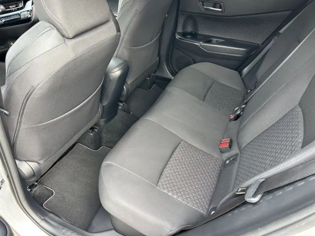 Toyota C-HR Hybride Team D