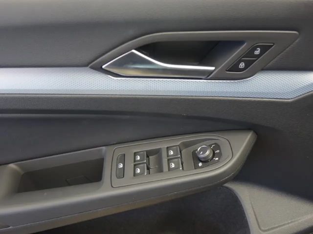 Volkswagen Golf ACT Life