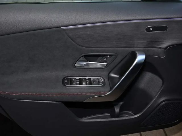 Mercedes-Benz A 200 AMG Line