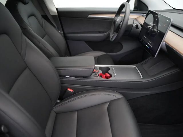 Tesla Model Y Performance