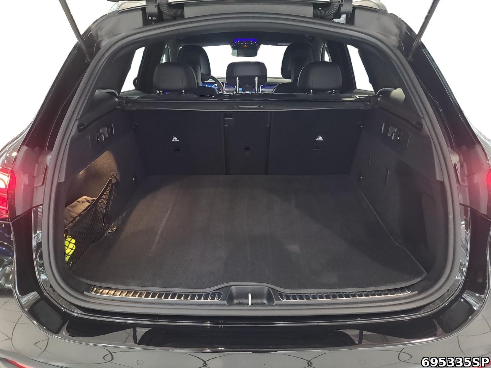 Mercedes-Benz GLC 300 4MATIC AMG Line GLC 300 d