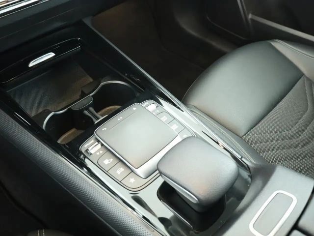 Mercedes-Benz B 180 B 180 d Style