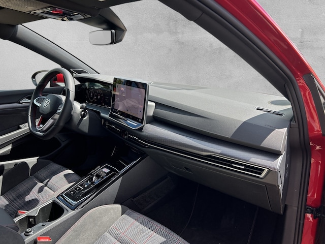 Volkswagen Golf 2.0 TSI DSG