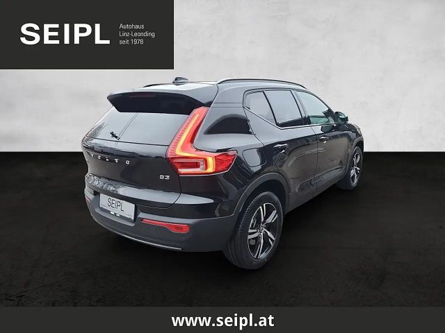 Volvo XC40 Dark Plus