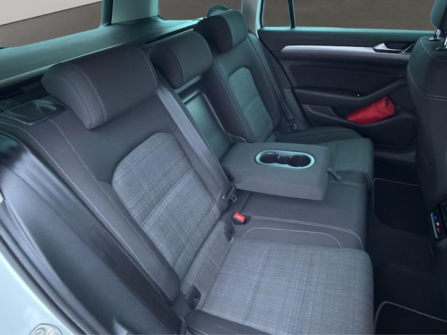 Volkswagen Passat 2.0 TDI Business DSG Variant