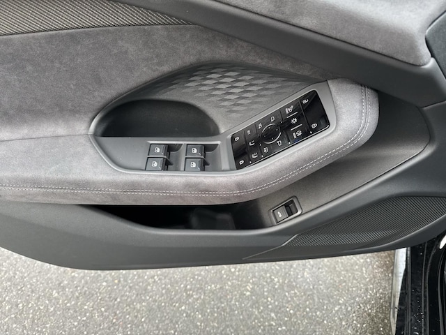 Audi A6 e-tron Avant Quattro