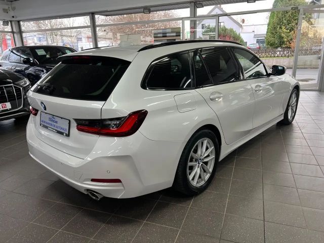 BMW 320 320d Touring xDrive