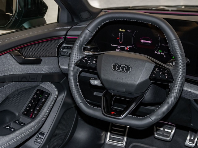 Audi A6 Avant Quattro S-Tronic