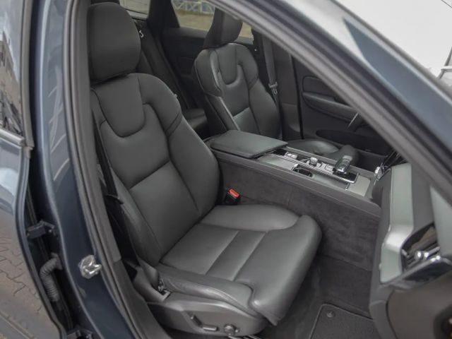 Volvo XC60 AWD Dark Plus T8