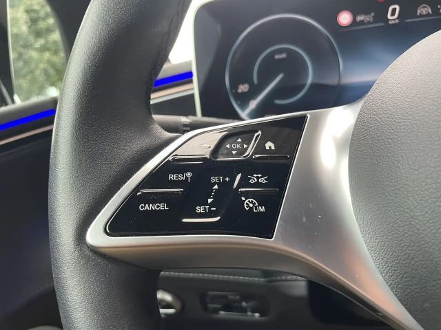 Mercedes-Benz EQE 350 Sedan