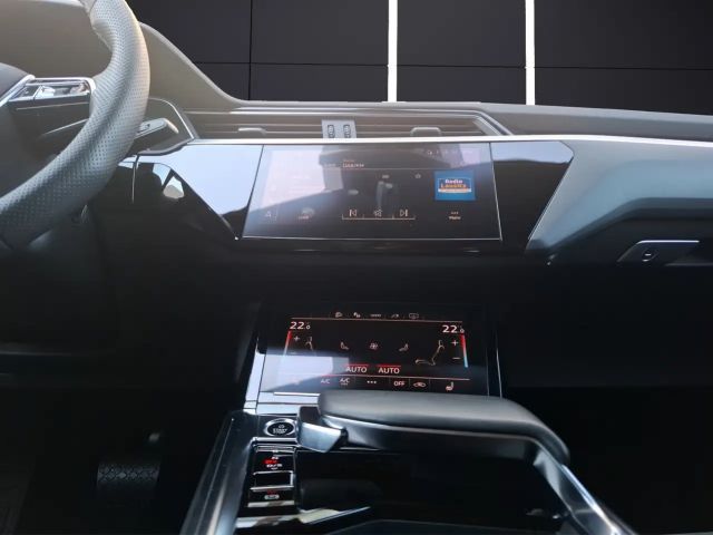 Audi e-tron 50 S-Line Sportback