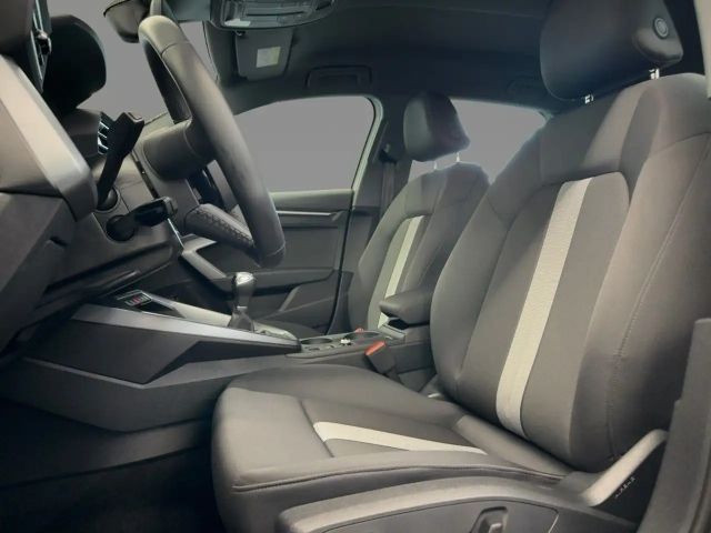 Audi A3 30 TDI Sedan