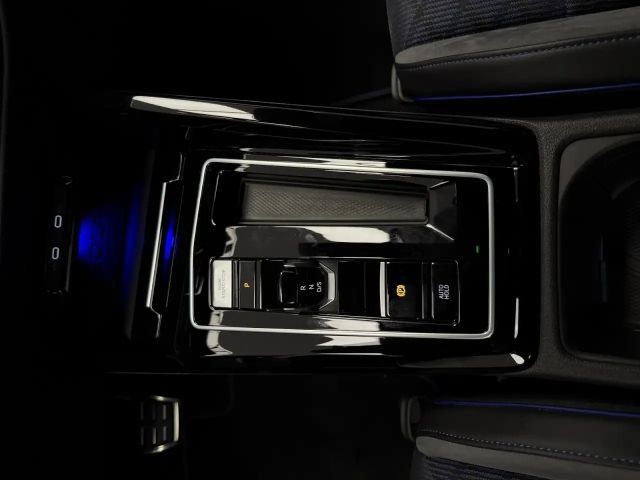 Volkswagen Golf 2.0 TSI DSG Golf VIII