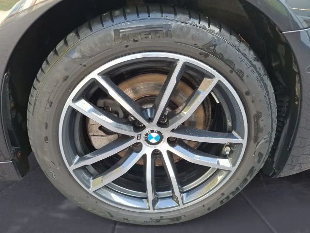 BMW 520 520d M-Sport Touring xDrive