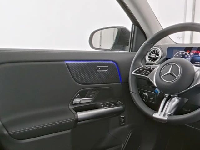 Mercedes-Benz GLA 200 Progressive