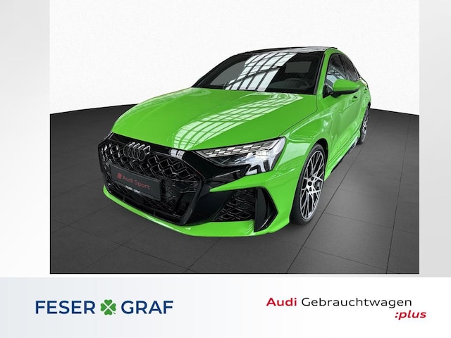 Audi RS3 Quattro S-Tronic Sedan