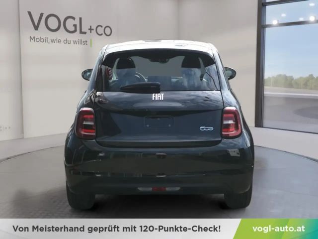 Fiat 500e La Prima