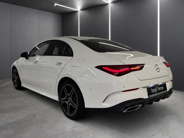 Mercedes-Benz CLA 200 AMG Line Coupé