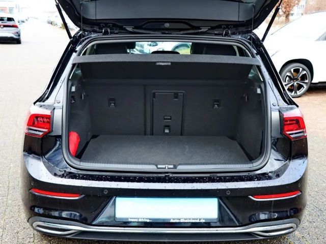 Volkswagen Golf 1.5 eTSI DSG Golf VIII Move