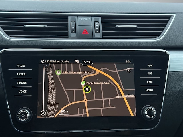 Skoda Superb 2.0 TDI Ambition Combi