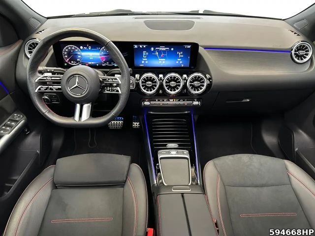 Mercedes-Benz GLA 180 AMG Line