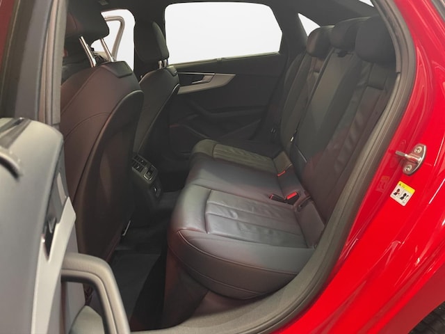 Audi A4 40 TDI S-Tronic Sedan