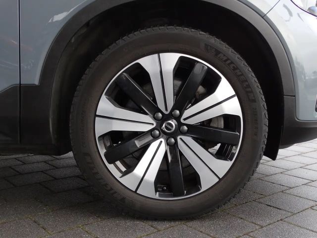 Volvo XC40 AWD Plus Recharge Twin Engine