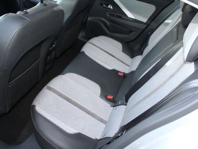 Opel Astra 1.2 Turbo Elegance Turbo