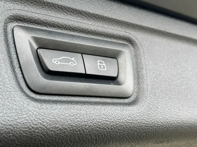 BMW 320 320i M-Sport Touring