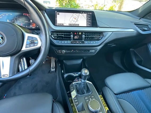 BMW 118 118i M-Sport Sedan