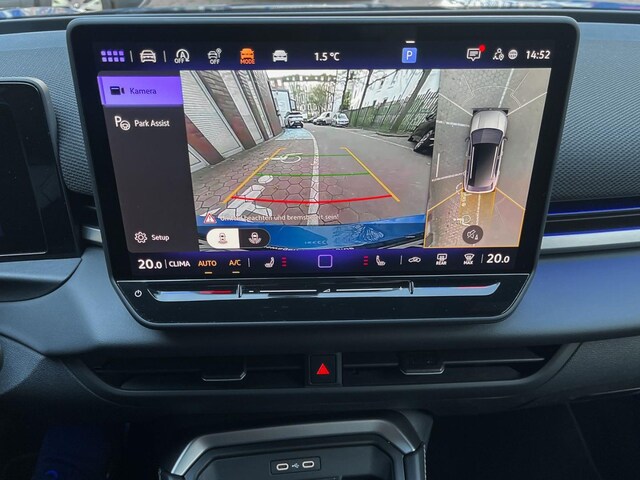 Volkswagen T-Roc 1.5 eTSI DSG R-Line