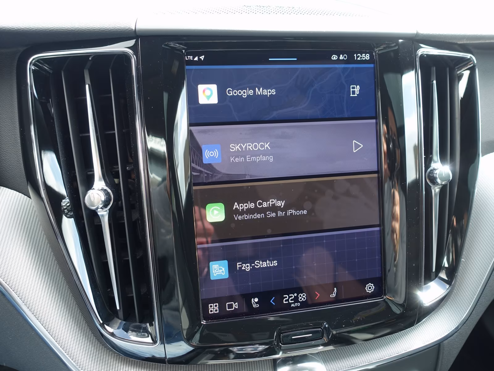 Volvo XC60 AWD Dark Plus T8