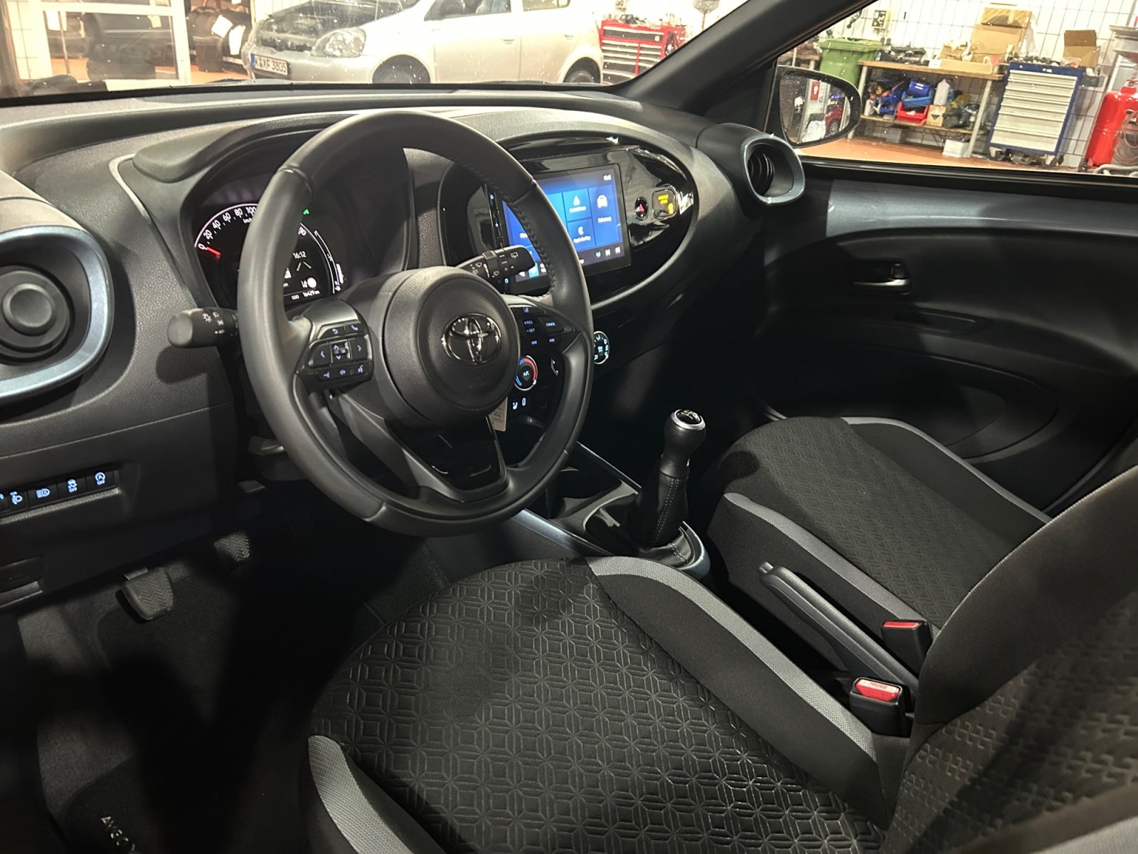 Toyota Aygo X 5-deurs Basis