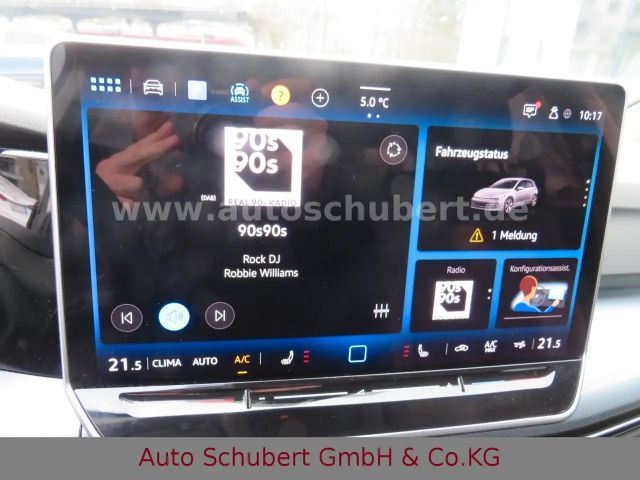 Volkswagen Golf 1.5 eTSI DSG