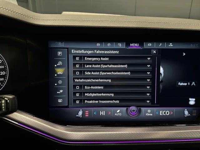 Volkswagen Touareg 4Motion R-Line Style