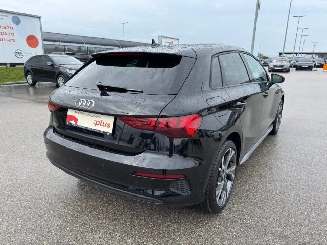 Audi A3 30 TFSI Sedan