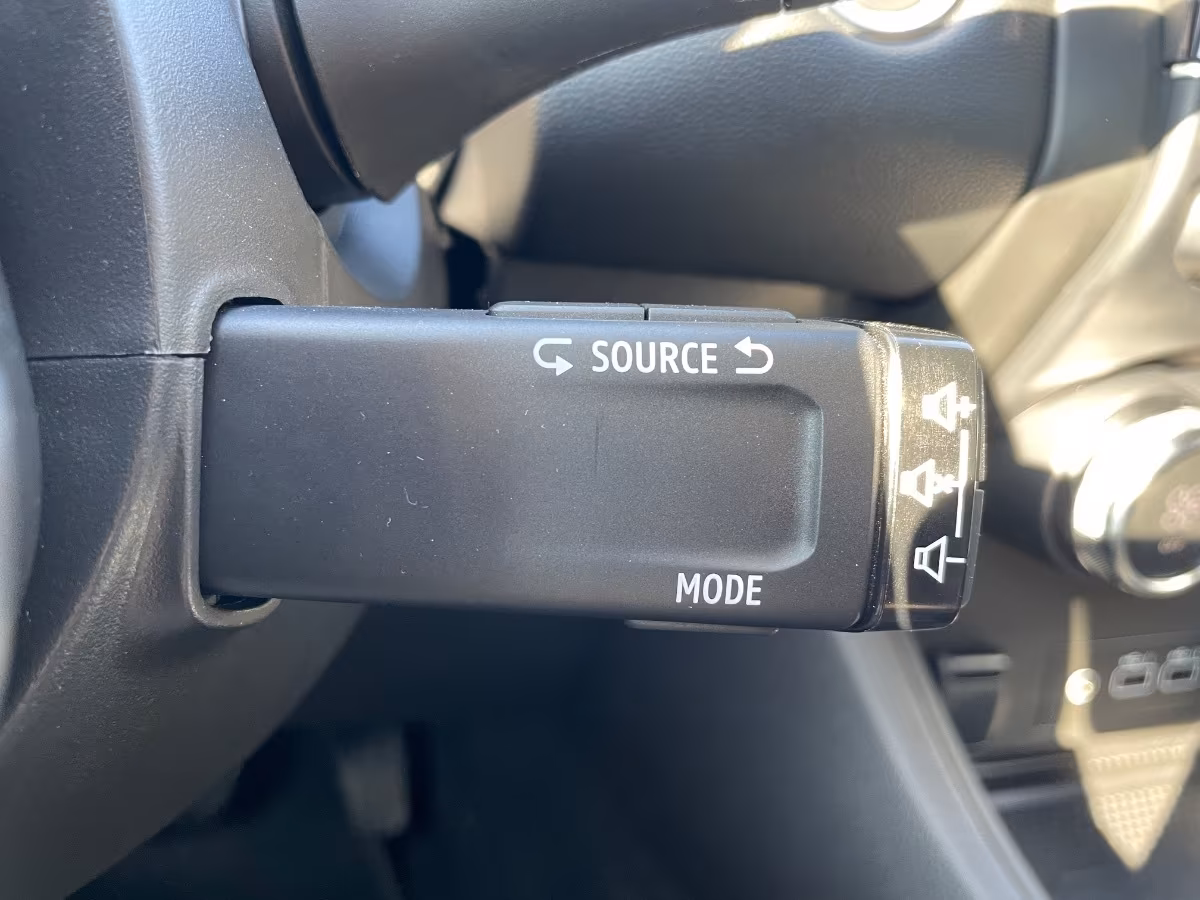 Renault Captur EDC Hybrid TCe 140 Techno