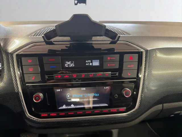 Volkswagen e-up! Move Move up!