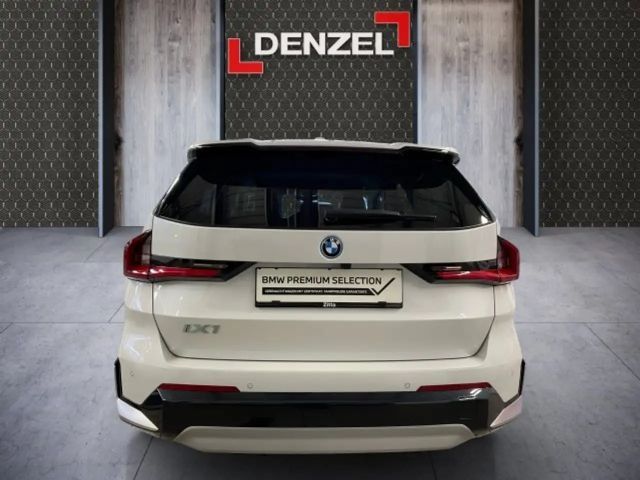 BMW iX1 xDrive30