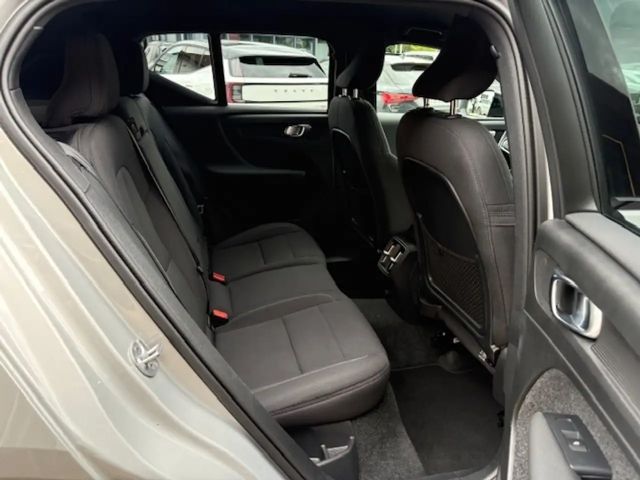 Volvo XC40 AWD Plus Recharge Twin Engine