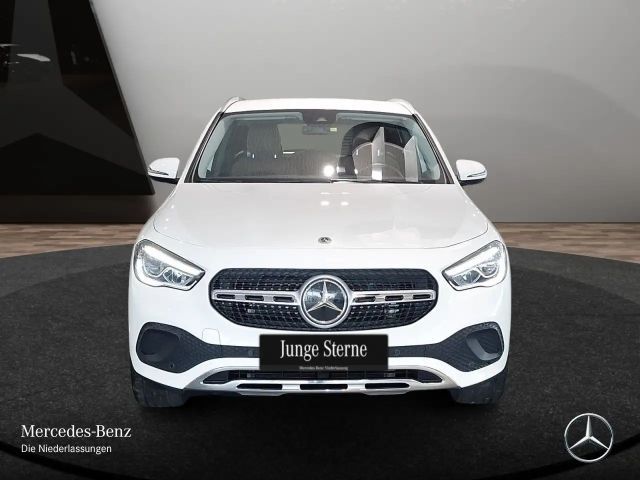 Mercedes-Benz GLA 180 Progressive