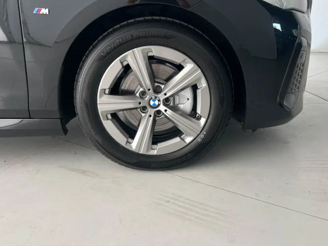 BMW 220 220i Active Tourer Sedan