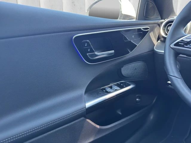 Mercedes-Benz C 180 AVANTGARDE Sedan