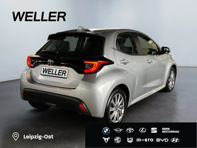 Toyota Yaris Hatchback Team D