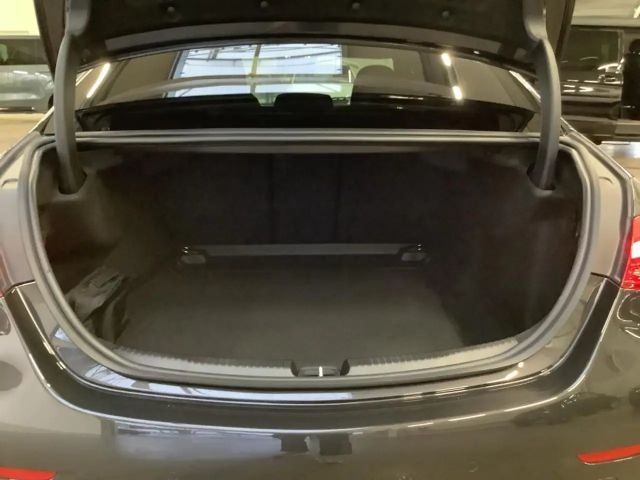 Mercedes-Benz C 180 AMG Line Sedan