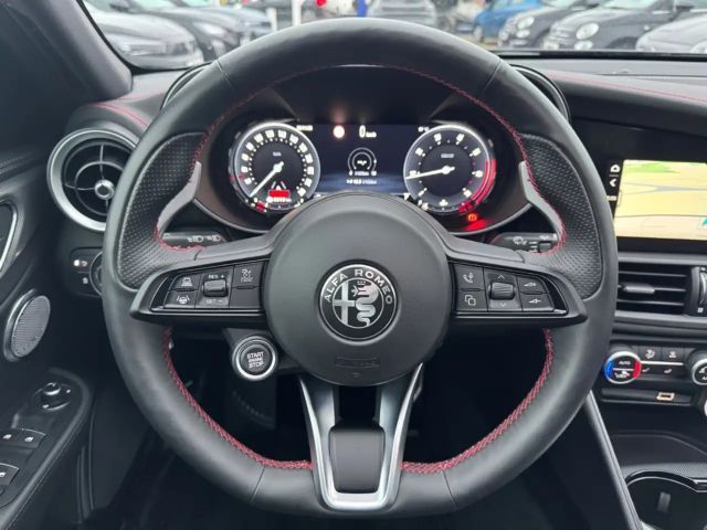 Alfa Romeo Giulia Q4